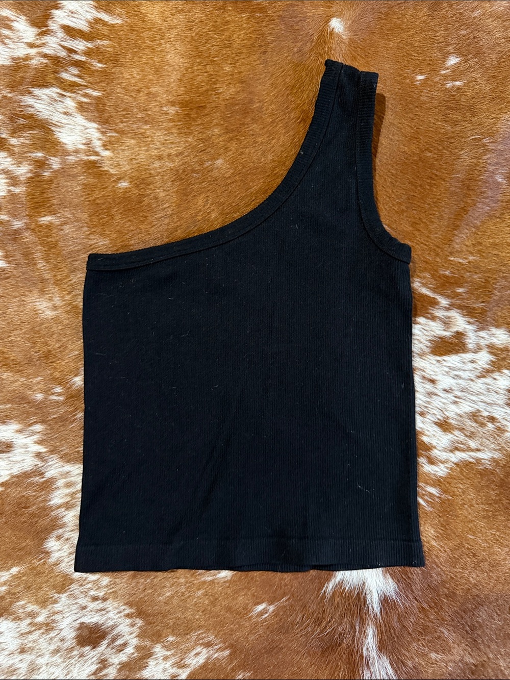 Black One-Shoulder Tank Top